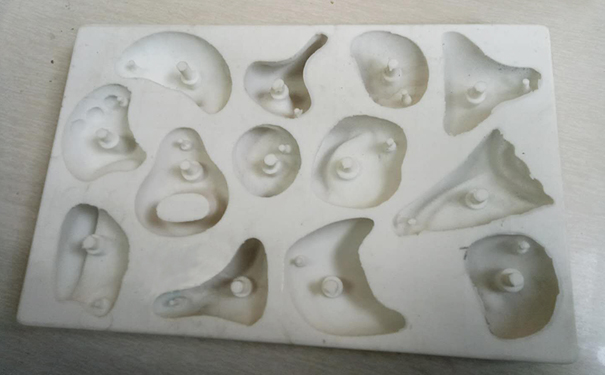 攀巖支點(diǎn)模具硅膠使用-湖南體育用品廠(chǎng)