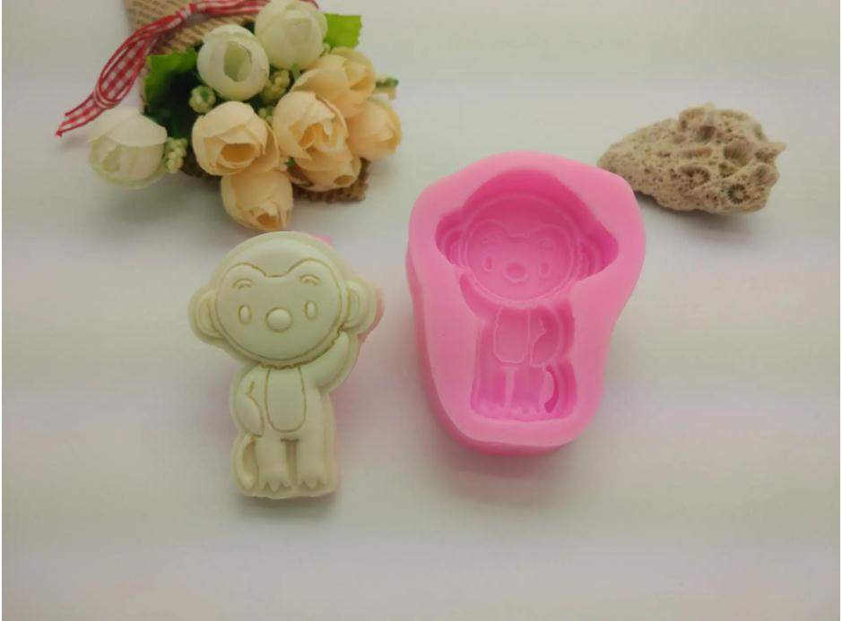 模具硅膠制品用什么才能清洗干凈 ？