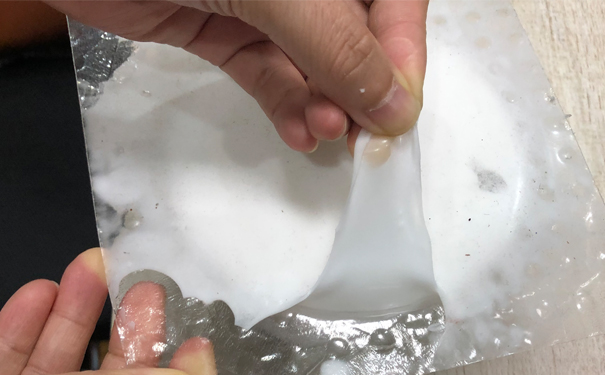 怎么清除還沒有固化的模具硅膠 ？