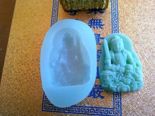 硅膠工藝品的魅力，時尚與實用的完美結(jié)合