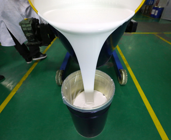 液體硅膠硬度如何影響脫模效果？